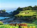 Hráte golf a zrazu sa pred Vami zjaví morský chrám Tanah Lot. Toto je možné len na Bali.