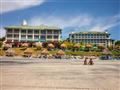 Druhý základný hotel Sheraton Bijao na pláži spĺňa juhoamerický stredný štandard. Hotel je trochu vy