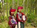 Mladé ženy kmeňa PA-O, ktoré veria, že pochádzajú z dračieho vajca. Fotografia: Ľuboš Fellner- BUBO