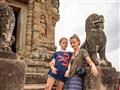 Chrám postavil ten istý panovník čo Angkor Wat v polovici 12. storočia a je teda predchodcom Angkor 