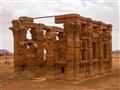 O čosi ďalej sa nachádza chrámový komplex Naqa, ktorý patrí medzi najzachovalejšie stavby meroiticke
