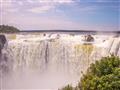 Vodopády Iguazú. Takto sa nám otvára pohľad na veľkolepé prírodné divadlo. foto: Daniela Snováková -