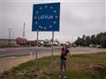 Prekračujeme hranicu medzi Estónskom a Lotyšskom.
foto: Eva ANDREJCOVÁ – BUBO