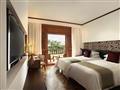 Nusa Dua Beach Hotel & Spa standard room. Príjemný hotel pri krásnej pláži, v ktorom si doprajete za