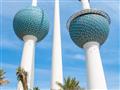 Vodárenské veže. Symbol modernizácie Kuvajtu. My najprv zastavíme na fotografiu na celkový pohľad a 