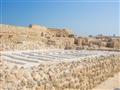 Pod pevnosťou nájdete 3500 ročné vykopávky kráľovstva Dilmun, ktoré čulo obchodovalo s Mezopotámiou,