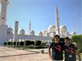 Veľká mešita šejka Zayeda z bieleho mramoru je prekrásna a bojuje o prvenstvo medzi
najkrajšími meši