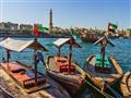 Plavba po Dubai Creek-u na tradičnej abre pre tých, ktorí chcú nakupovať na tradičnom trhu