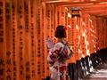 Svätyňa Fushimi Inari, kde si nechávajú stavať torii brány najmä podnikatelia.
foto?: Martin Šimko -