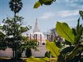 Anuradhapura bola založená ešte v 4. storočí p.n.l. a bola počas 1400 rokov hlavným mestom Sinhálska