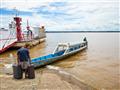Naložíme kufre a môžeme vyraziť. Cez hraničnú rieku Maroni rovno do Surinamu. foto: Ľubor Kučera – B