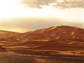 Najkrajšia Sahara v Maroku je práve Erg Chebbi. Prejdeme ju celú dookola a vystúpime na jej najvyšši