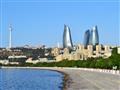 Baku leží na brehu Kaspického mora a jeho promenáda s dokonalým výhľadom patrí medzi najobľúbenejšie