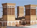 Púštny Yazd nás privíta typickou, púštnou architektúrou. Poznáte badghíry? foto: Tomáš Kubuš - BUBO