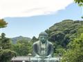 Veľký sediaci Budha v Kamakure je symbolom pokoja a zároveň symbolom, ktorým sa Japonci prezentujú n