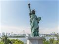 Japonská socha slobody a Dúhový most z ostrova Odaiba.
foto?: Martin FERENČÍK — BUBO