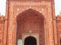 Mešita Badshahi na okraji opevneného mesta Lahore je považovaná za najikonickejšiu pamiatku celého m