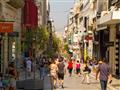 Tým, čím je pre Káhiru ulica Muizz, tým je pre Atény ulica Ermou. Ermou je grécky výraz pre Hermésa,