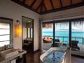 Kto by aspoň raz nezatúžil stráviť noc v luxusnej, maldivskej vodnej vile? Velassaru vám samozrejme 