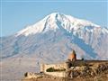 Kláštor Khor Virap má rozprávkovú panorámu ktorej súčasťou je biblický Ararat.