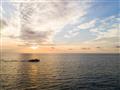 Plavba pri západe slnka - dokonalá romantika. foto: Four Seasons Kuda Huraa