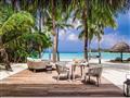 Podmanivé plážové vily umiestnené priamo na ostrove sú síce najzákladnejším typom ubytovania v luxus