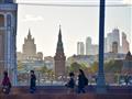 Kremeľské vežičky tu kontrastujú s mrakodrapmi. Takýto pohľad by ste tu pred desiatkami rokov čakali