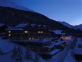 (© Alpen Village Hotel) - Lyžovačky v Alpách  Formula F1  Dovolenka na lodi a plavby  www.hitka.sk