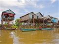 Domy na kolieskach na plávajúcej dedine Kampong Phluk