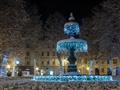 Advent v Záhrebe - vysvietená fontána