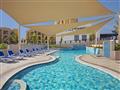 Bazén v The Bay Club - Doubletree by Hilton Marjan Island
