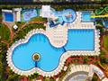 Bazény v Miracle Resort