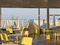 Reštaurácia na pláži v Seashell Resort & Spa