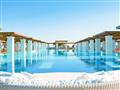 Bazén v Amirandes Grecotel Exclusive Resort
