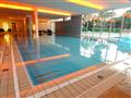 Vnútorný bazén v hoteli Falkensteiner Club Funimation