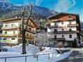 Hotel Savoia – 5denní lyžařský balíček se skipasem a dopravou v ceně