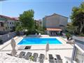 Hotel Vila Angeli - bazén - autobusový zájazd  - Chorvátsko - Vodice