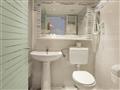 Hotel Narcis - kúpeľňa - autobusový zájazd  - Chorvátsko, Istria, Rabac