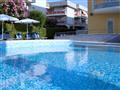 Rezidencia Mare Blu - bazén - zájazd vlastnou dopravou  - Taliansko - Villa Rosa - Palmová riviéra