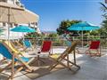 Chorvátsko - ostrov Hvar - Stari Grad - Arkada Sunny hotel by Valamar - terasa
