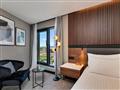 Chorvátsko - Baška Voda - hotel Noemia - izba s francúzskym balkónom