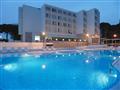 Chorvátsko - Biograd na Moru - hotel Adria - bazén