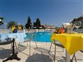 Chorvátsko - Trpanj - hotel Faraon - bar pri bazéne