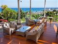 St.Raphael Resort - terasa baru s výhľadom na more - letecký zájazd  - Cyprus, Limassol