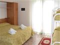 Hotel Mirage ** v stredisku Lido di Jesolo, dovolenka individuálnou a autobusovou dopravou cez 