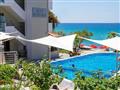 Hotel Akti Pefkari -  exteriér a bazén - zájazd 