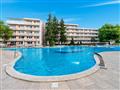 Hotel Belitsa - bazén  letecký a  autokarový zájazd  - Bulharsko stredisko  Primorsko