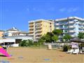 Rezidencia ADRIATICO priamo na pláži v BIBIONE SPIAGGIA, zájazdy autobusovou a individuálnou dopravou do Talianska 