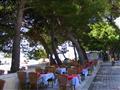 Dovolenka / zájazdy / cestovanie, Chorvátsko, Makarska, hotel Biokovka  - kaviarnička na pláži