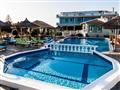 Hotel Kokkari Beach: fotografie vybavení exteriérů a interiérů ubytování.